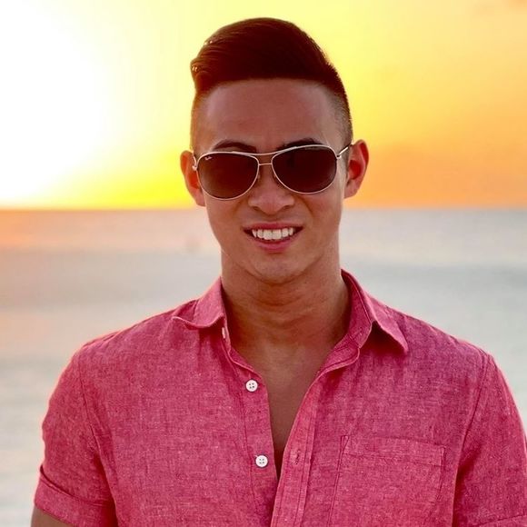 Profile Picture of Stephen Eng (@seng70) on Poshmark