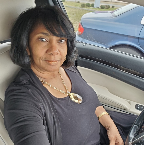 Profile Picture of Junetta Wallace-jasper (@junettawallace) on Poshmark