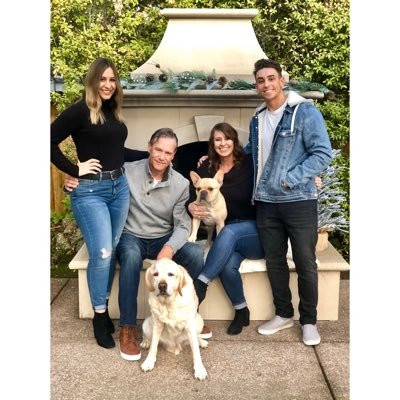 Profile Picture of Pat Simons (@simons_pat) on Twitter
