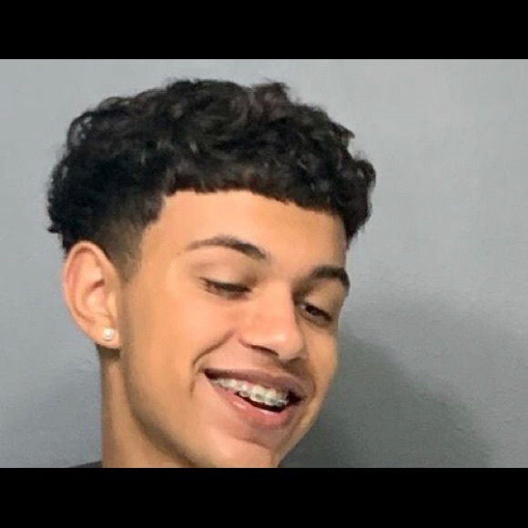 Profile Picture of Omar Martinez (@omarmartinez159) on Poshmark