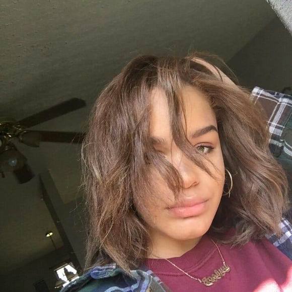 Profile Picture of Anjaleah Moore (@anjaleah7) on Poshmark