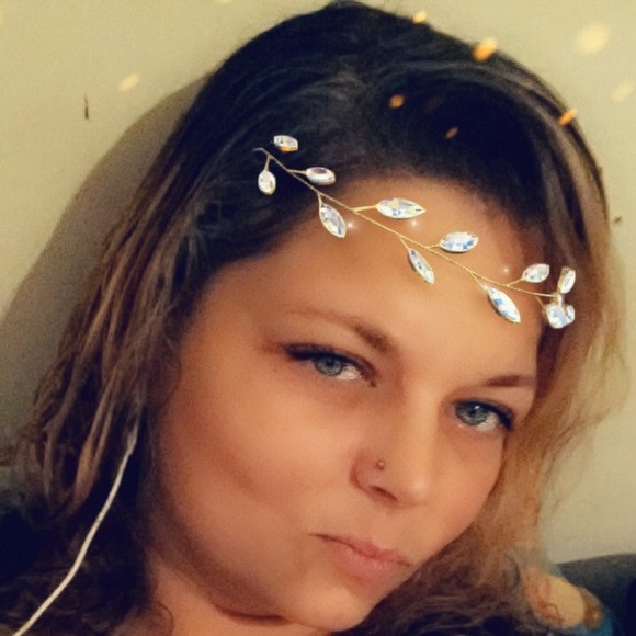 Profile Picture of Diana Wyatt (@d_wyatt) on Poshmark