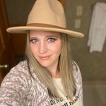 Profile Picture of Abbie Niehausen (@alongcameabbie) on Instagram