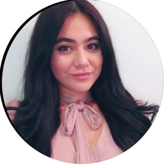 Profile Picture of Kimberly Hackett (@kiimberlywright) on Poshmark