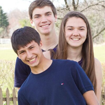 Profile Picture of Zoe Walsh (@zwalsh77) on Twitter