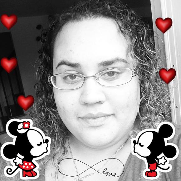 Profile Picture of Neila Benway (@nbenway129) on Poshmark