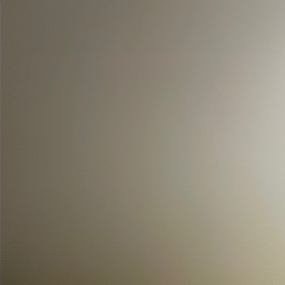 Profile Picture of Phoebe Lau (@phoebelau1201) on Poshmark