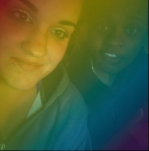 Profile Picture of Taylor Hanks (@tatorbugg14) on Poshmark