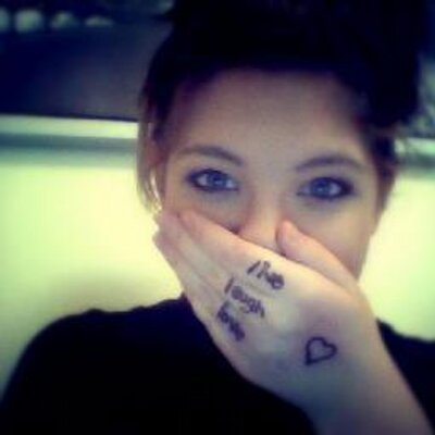 Profile Picture of Hannah Fuchs (@starstriker84) on Twitter