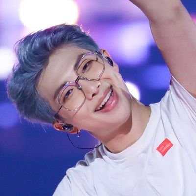 Profile Picture of Kim Sula (@kimSula10) on Twitter