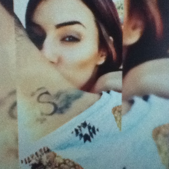 Profile Picture of Jenny Cass (@casyyjenny) on Poshmark
