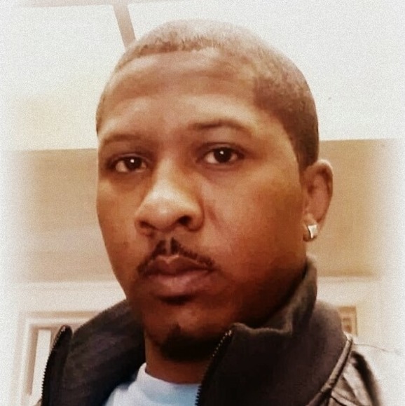 Profile Picture of Terrell Billips (@billups820) on Poshmark
