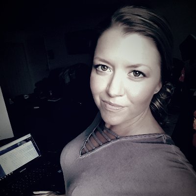 Profile Picture of Tina Andrews (@TAEditorial) on Twitter