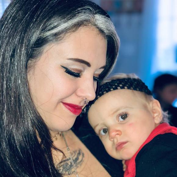 Profile Picture of Bri Suzor (@bre_storms) on Poshmark