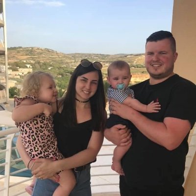 Profile Picture of Stephen Hibbert (@StephenHibber13) on Twitter