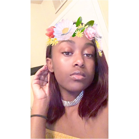 Profile Picture of Ladaysha Brown (@yogirldaysha) on Poshmark