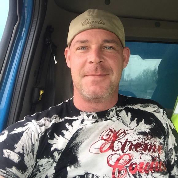 Profile Picture of Ronald Parrish (@echo14u2) on Poshmark