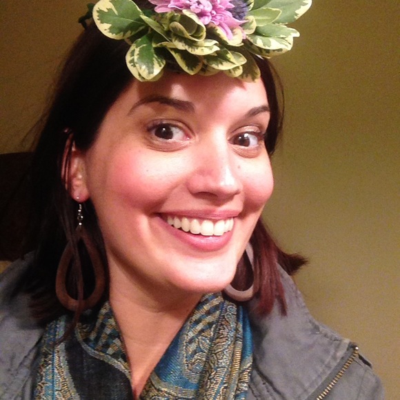 Profile Picture of Alexis Stringfellow (@string_thing) on Poshmark