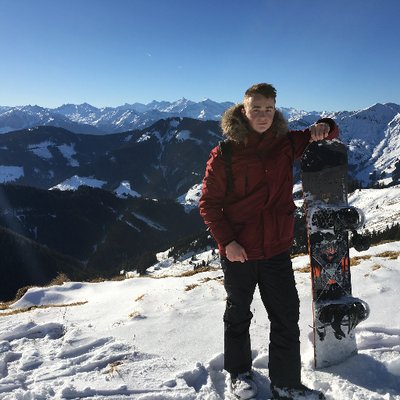 Profile Picture of Alexander Schatz (@sssschatz) on Twitter