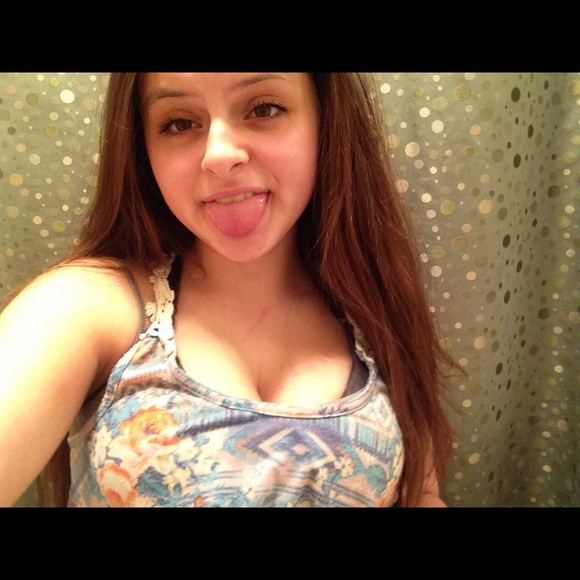 Profile Picture of Mariah Alvarez (@cocobeans1127) on Poshmark