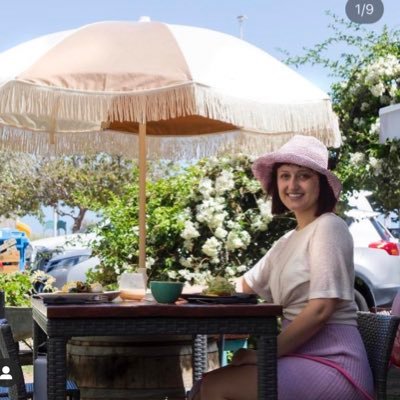 Profile Picture of Lisa Grace Favazzo (@a_pale_olive_) on Twitter