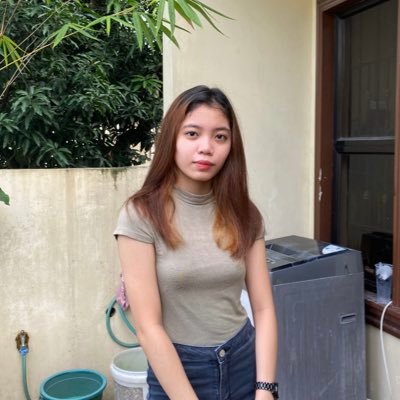 Profile Picture of 𝖑𝖆𝖗𝖘 (@LarraJerlin) on Twitter
