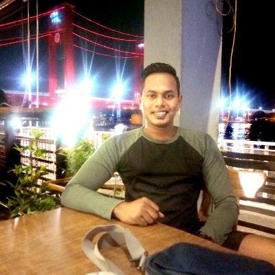 Profile Picture of Zach De Souza (@rendezvousnite) on Twitter