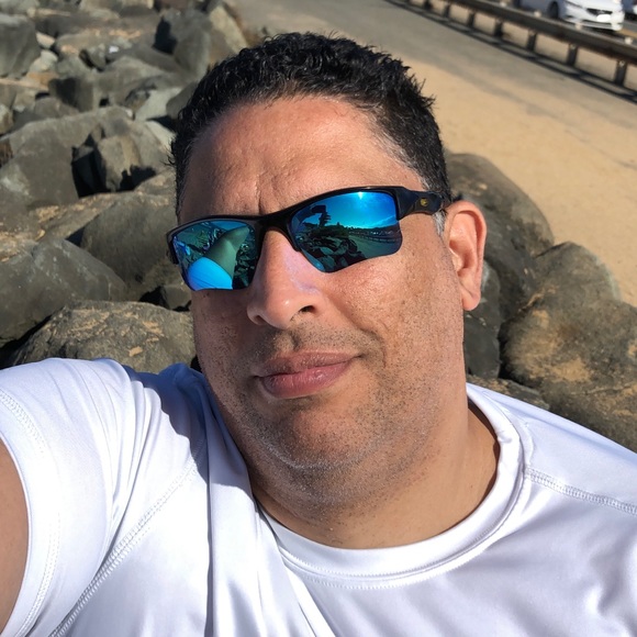 Profile Picture of Eddy Ramirez (@eddyramirez140) on Poshmark