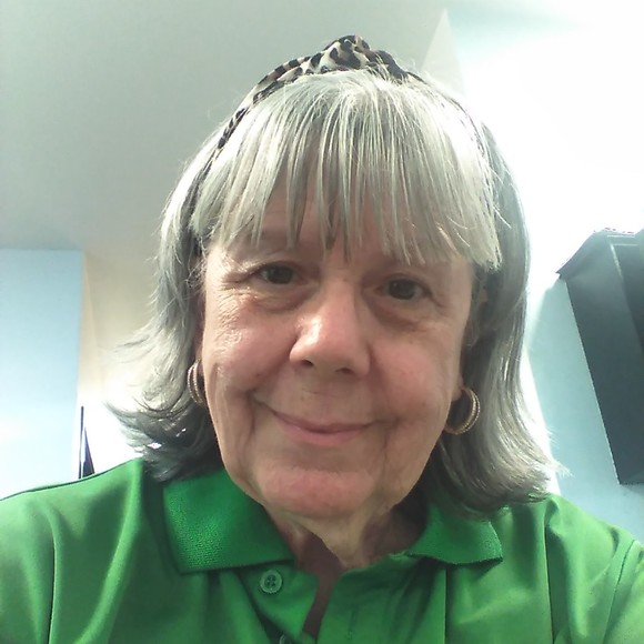 Profile Picture of Sheila Pignone (@sheila525singer) on Poshmark