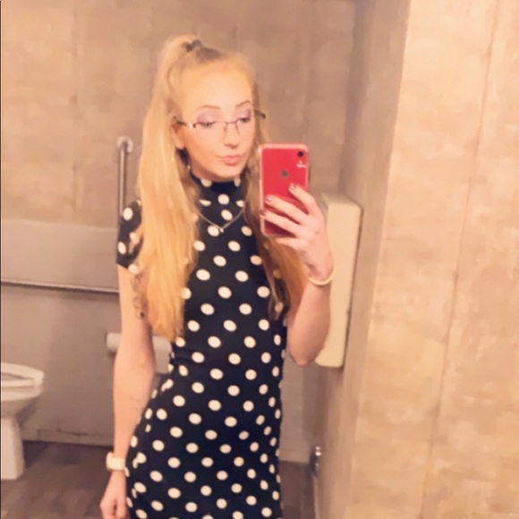 Profile Picture of Sabrina Lomax (@lttlo) on Poshmark