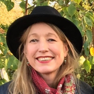 Profile Picture of Alison Smith (@VioletVanbrugh) on Twitter