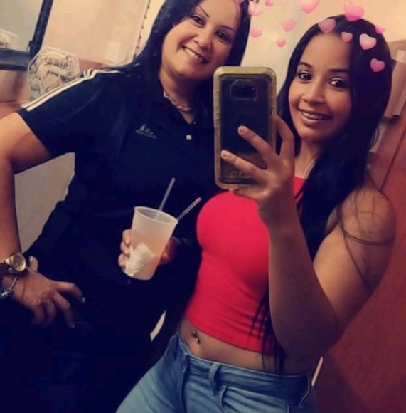 Profile Picture of Yarelis Melendez lopez (@yaree998) on Poshmark