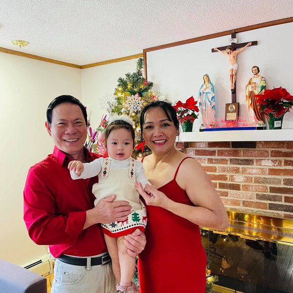 Profile Picture of Oanh Kim (@menu1967) on Poshmark