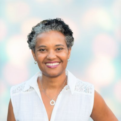 Profile Picture of Marva Smith (@spreadtheshine) on Twitter