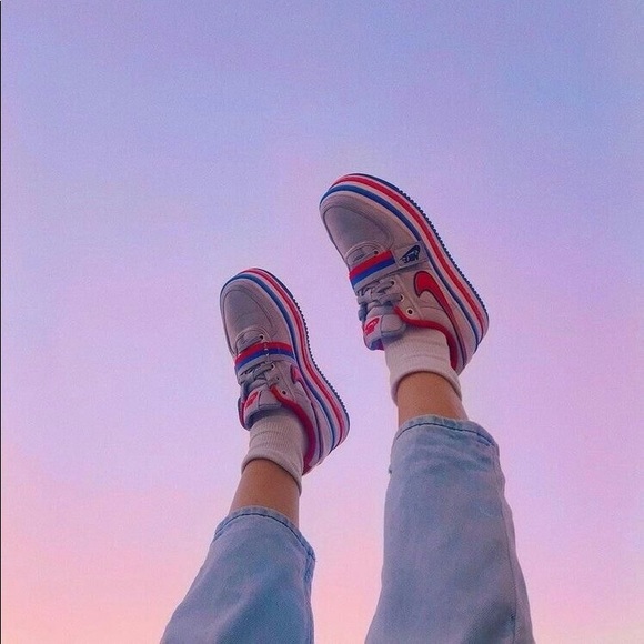 Profile Picture of Molly Katzen (@mk6666) on Poshmark