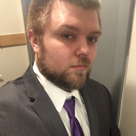 Profile Picture of Christopher Kovenich (@kovenich) on Poshmark