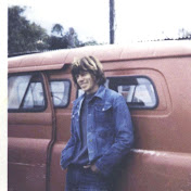 Profile Picture of Peter Archer (@bluesanimals) on Youtube