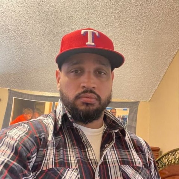 Profile Picture of Juan Hidalgo (@juanhidalgo328) on Poshmark