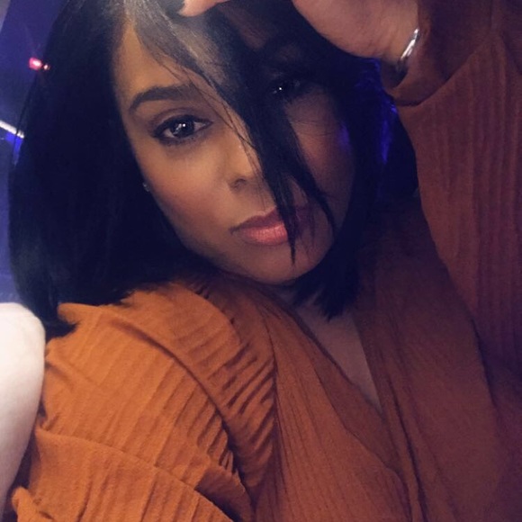 Profile Picture of Stacy Looez (@slopz1205) on Poshmark