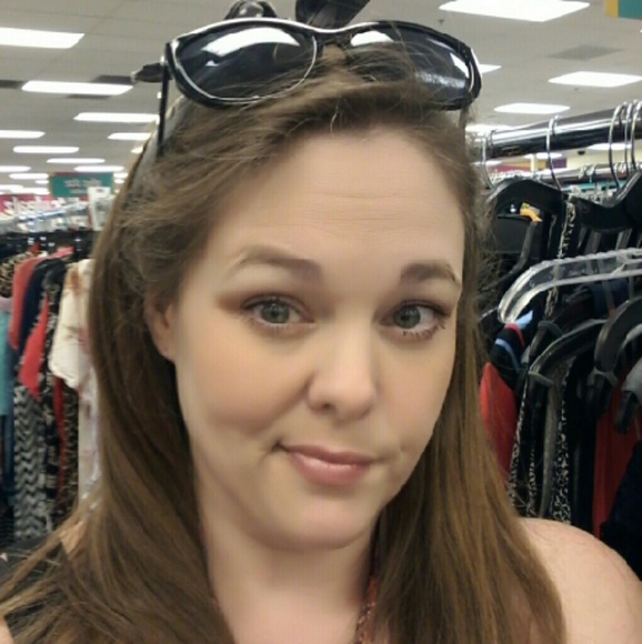 Profile Picture of Trudi Smith (@metrub) on Poshmark