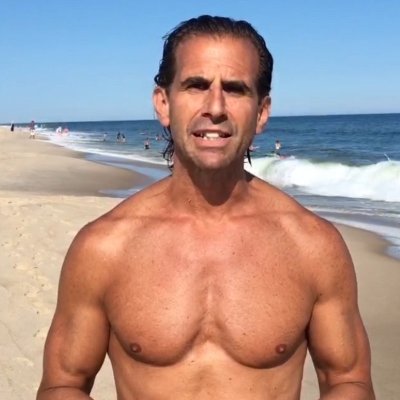 Profile Picture of Mike Cola (@_mikecola) on Twitter