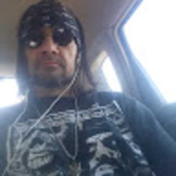 Profile Picture of Thomas Nesmith (@thomas_nesmith) on Poshmark