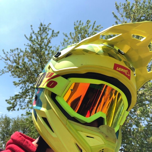 Profile Picture of Tina Waner (@tinawaner) on Poshmark