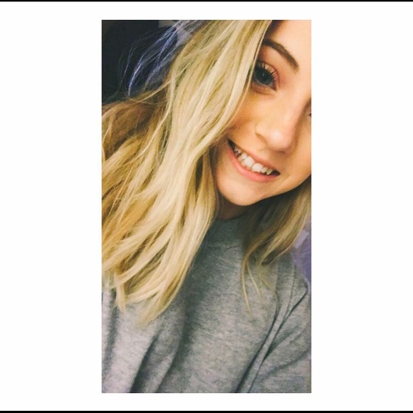 Profile Picture of Maddie Prasuhn (@mprasuhn) on Poshmark
