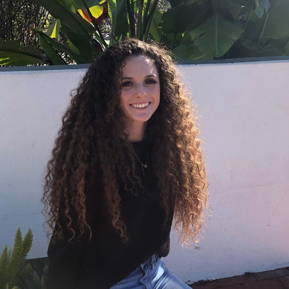 Profile Picture of Hannah Tobin (@hannahmt539) on Poshmark