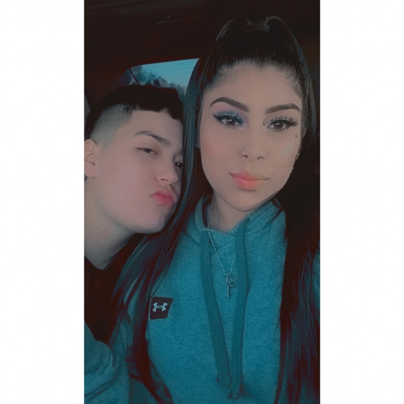 Profile Picture of Desaray Iraheta (@desarayiraheta) on Poshmark