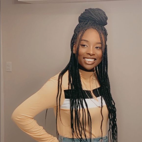 Rhoda Bentum - Poshmark Profile Picture of Rhoda Bentum (@rhodabxntum) on Poshmark