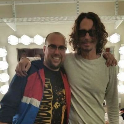 Profile Picture of Geraint Jerry Jones (@Gunit76) on Twitter