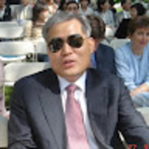 Profile Picture of Steve Jang (@kabulroad) on Poshmark