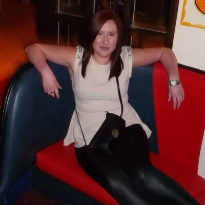 Profile Picture of Laura Richardson (@lora902) on Twitter